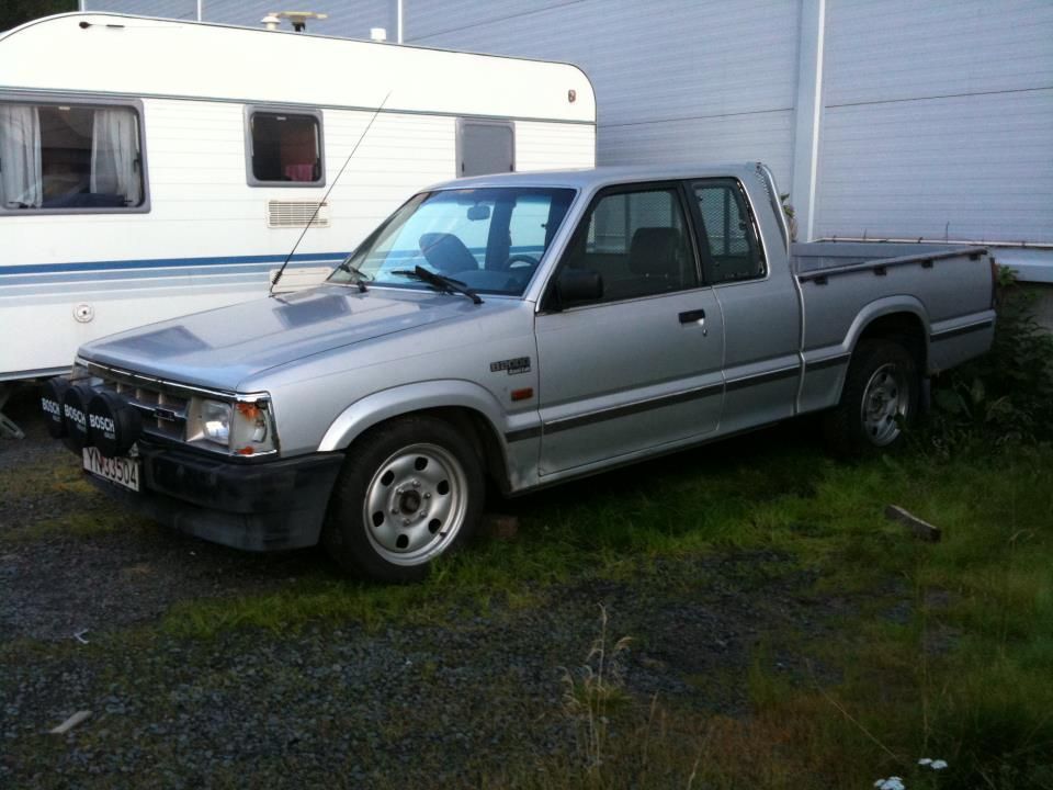 mazdab2000.jpg
