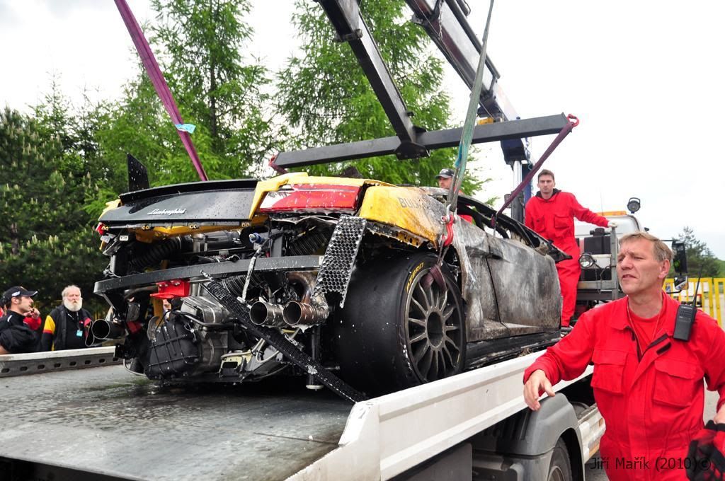 http://i1036.photobucket.com/albums/a444/czechexotics2/FIA%20GT/Sobota/05.jpg