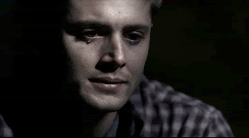  photo dean_crying_4_zpse2515125.gif
