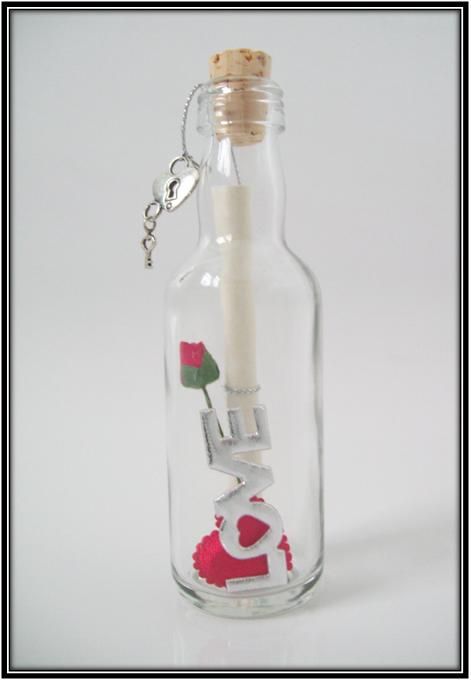 Here is a fantastic romantic keepsake gift for a 1st PAPER Anniversary